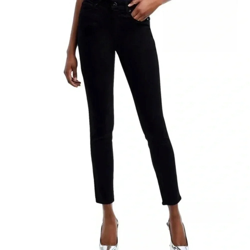 PAIGE
Hoxton High Rise Ankle Skinny Jeans